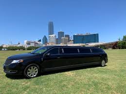 10 Passenger MKT Stretch Limousine