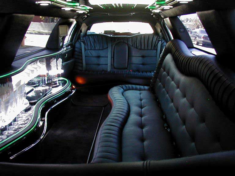 Classic Stretch Limo – Premium Event Transportation Minneapolis MN