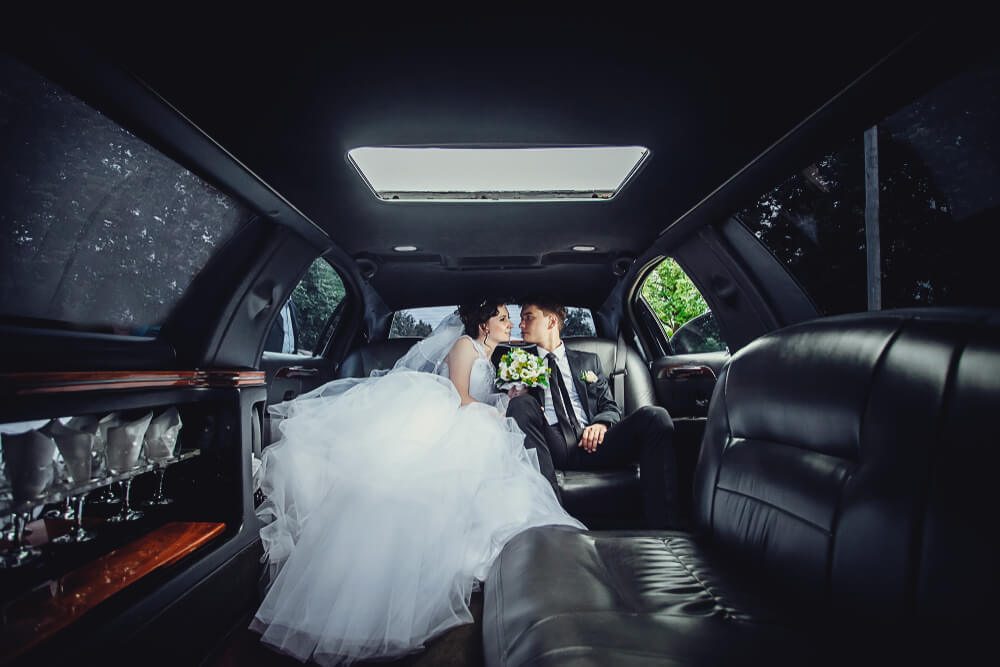 Wedding Limo Service in Minneapolis & St. Paul